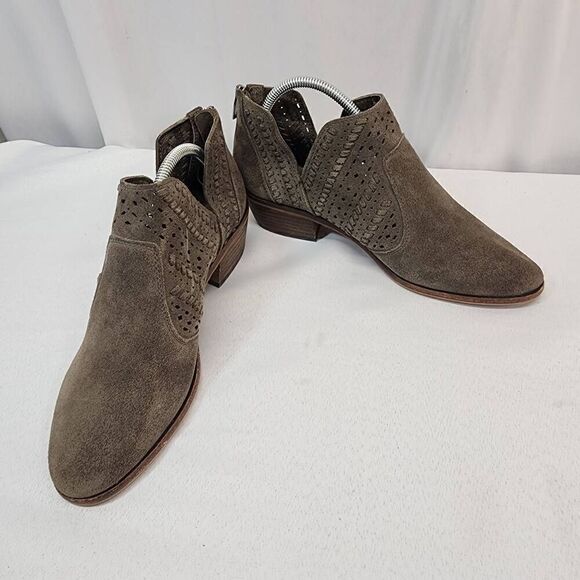Vince Camuto Size 10 Suede Prasata Ankle Booties Dark Grey Perforated Suede W - Picture 2 of 9